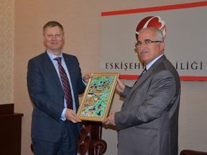 Estonya Ankara Büyükelçisi’nden Vali Tuna’ya Ziyaret