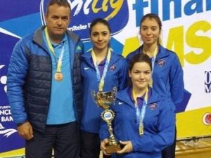 AÜ Kadın Masa Tenisi Takımı, Türkiye Üçüncüsü Oldu