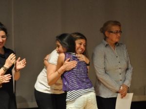 Öğrencilerin Anneler Günü Etkinli Hem Duygulandırdı Hem Güldürdü