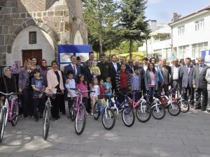 Seyyid Harun Veli’yi, Resim Çizerek Öğrendiler
