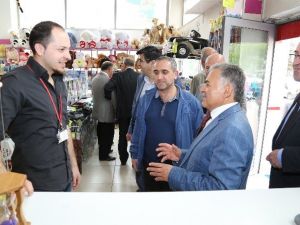 Başkan Memduh Büyükkılıç Köşk Mahallesi’nde