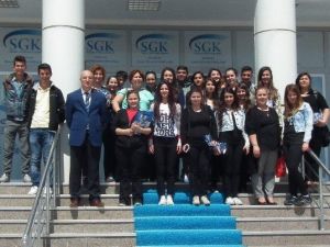 Öğrenciler Çanakkale SGK İl Müdürlüğünü Ziyaret Ettiler