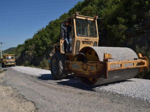 Büyükşehir Belediyesi’nin Yol Çalışmaları Devam Ediyor