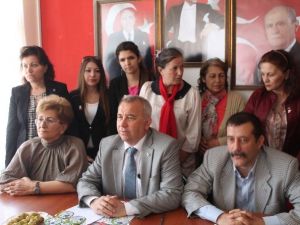 MHP İstifa İddialarını Yalanladı