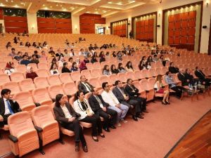 Kdtu Günleri Ve Ulusal Tıp Öğrenci Kongresi Başladı