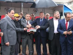 Azmimilli Camisinin Temeli Düzenlenen Törenle Atıldı