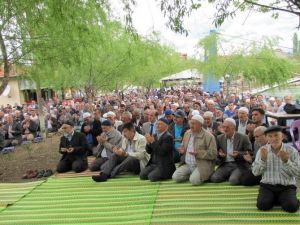 Hisarcık’ta 6 Bin Kişi Şükür Duasında