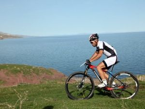 Ahlat’ta Dağ Bisikleti Yarışması Başladı