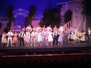 ’Lüküs Hayat’ Bursa’da Sahnelendi