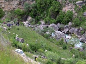 Çemişgezek’te 18 Yaşındaki Genç Tağar Çayı Suyuna Kapılarak Kayboldu