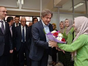 Başkan Demircan, Hoca İshak Efendi Okulu’nda