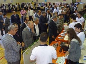Adıyaman Fen Lisesi Öğrencileri Bilim Projelerini Sergiledi
