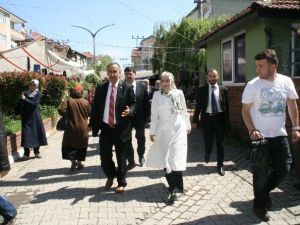 Saadet Partisi Milletvekili Adayları Çaydeğirmenli Pazarcılardan Destek İstedi