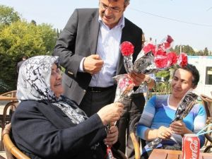 Köşker, Anneler Günü’nü Kutladı