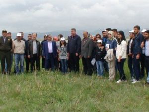 Öğrenciler Akgöl’de Dünya Göçmen Kuşları Gününü Kutladı