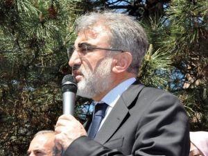 Bakan Yıldız: "Sandalye, Koltuğa Oturarak Ülke Yönetilmez"