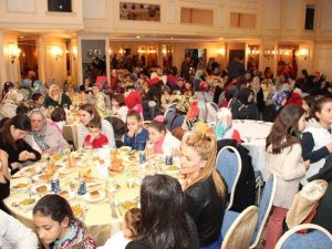 Maçka Belediye Başkanı Koçhan, Anneler Gününü Unutmadı