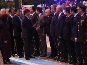 Başbakan Davutoğlu Mersin Valiliği’ni Ziyaret Etti