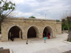 EBU Zer-i Gıfari Türbesi’nin Restorasyonu Bitirilmeyi Bekliyor