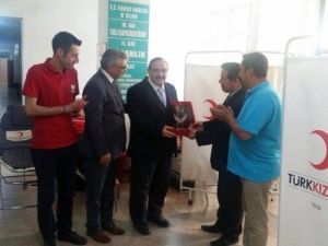 Kan Bağışında Sıra Fakültelerde