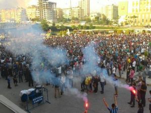 Binlerce Taraftar Demirspor’a Adana’dan Destek Verdi