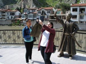 Belediye Başkanından ’Selfie Yapan Şehzade’ Açıklaması