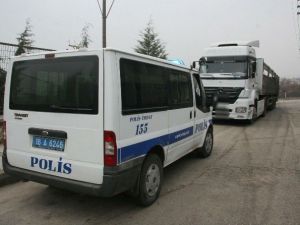 Tır’dan 987 Litre Mazot Çaldılar