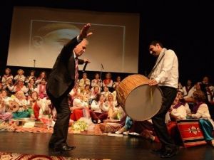 Nilüfer Kadın Korosu ‘Anneler Günü’nü Kutladı