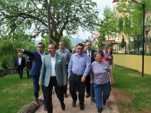 İzmit Belediyesi Şirintepe’ye Park Yaptı