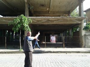 İntihar Girişimini Polis Ve Kahveci Önledi