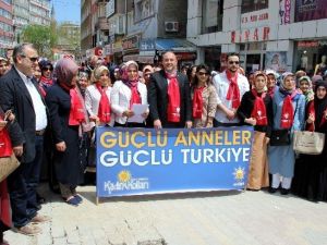 Hatice Özgevrek: Güçlü Türkiye, Güçlü Annelerle Mümkün