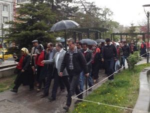 AK Parti’den ‘Anneler Günü’ Yürüyüşü