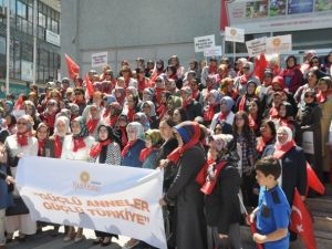 AK Parti Sakarya İl Kadın Kollarından Yürüyüş