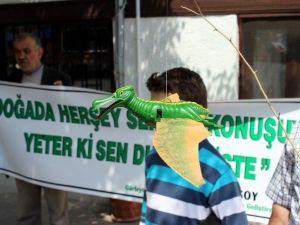 Gürleyikliler’den Sıra Dışı Basın Açıklaması