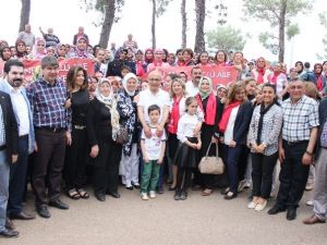 AK Parti’li Lütfi Elvan: “Kadınların Desteği Erkeklerden Fazla”