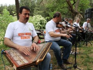 Askeri Darbenin Yasakladığı Şenlik İlk Kez Kutlandı