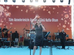 Başkan Topbaş: “Anne En Büyük Öğreticidir”