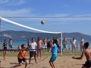 Didim’de Yapılan 4. Plaj Şenliği Yine Renkli Görüntülere Sahne Oldu