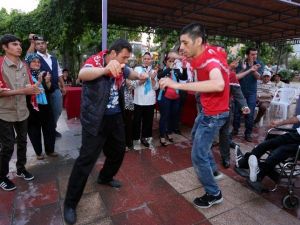 Engelliler Askerlik Sevincini Yaşadılar