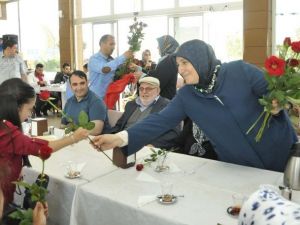 Başkan Karabacak Engelli Çocuklarla Bir Araya Geldi