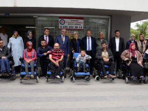 Meram Belediyesi’nden Engellilere 10 Akülü Araç