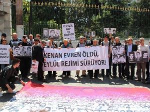 Beyoğlu’nda Kenan Evren Protestosu