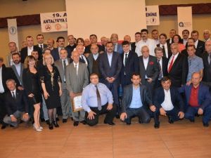 “Antalya’ya Değer Katan Lezzet Ustaları”na Teşekkür Plaketi