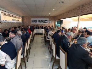 Başkan Toçoğlu Yenicami Esnafı İle Bir Araya Geldi