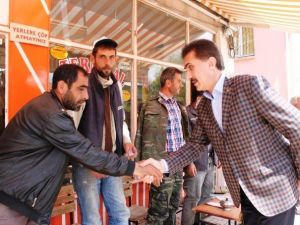 Ölmeztoprak, "İnsanlara Bir Dokunuyoruz Bin Ah İşitiyoruz"