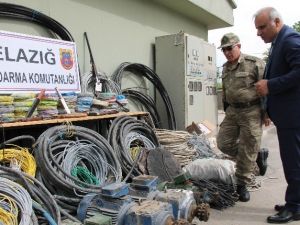 Köyleri Elektriksiz Ve Susuz Bırakan Çete Çökertildi