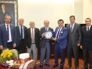 Ahilik Haftası Komitesi’nden Başkan Büyükerşen’e Ziyaret