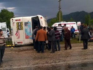 AK Parti mitingi dönüşü kaza: 18 yaralı