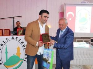 Dünya Şampiyonları Başarı Hikayelerini Anlattı