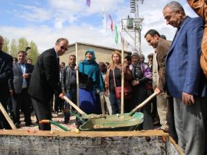 İpekyolu Belediyesi’nden Taziye Evi Yapımı